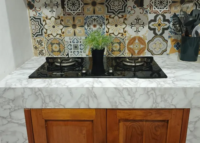 アパートホテル Casa White ウルワツ